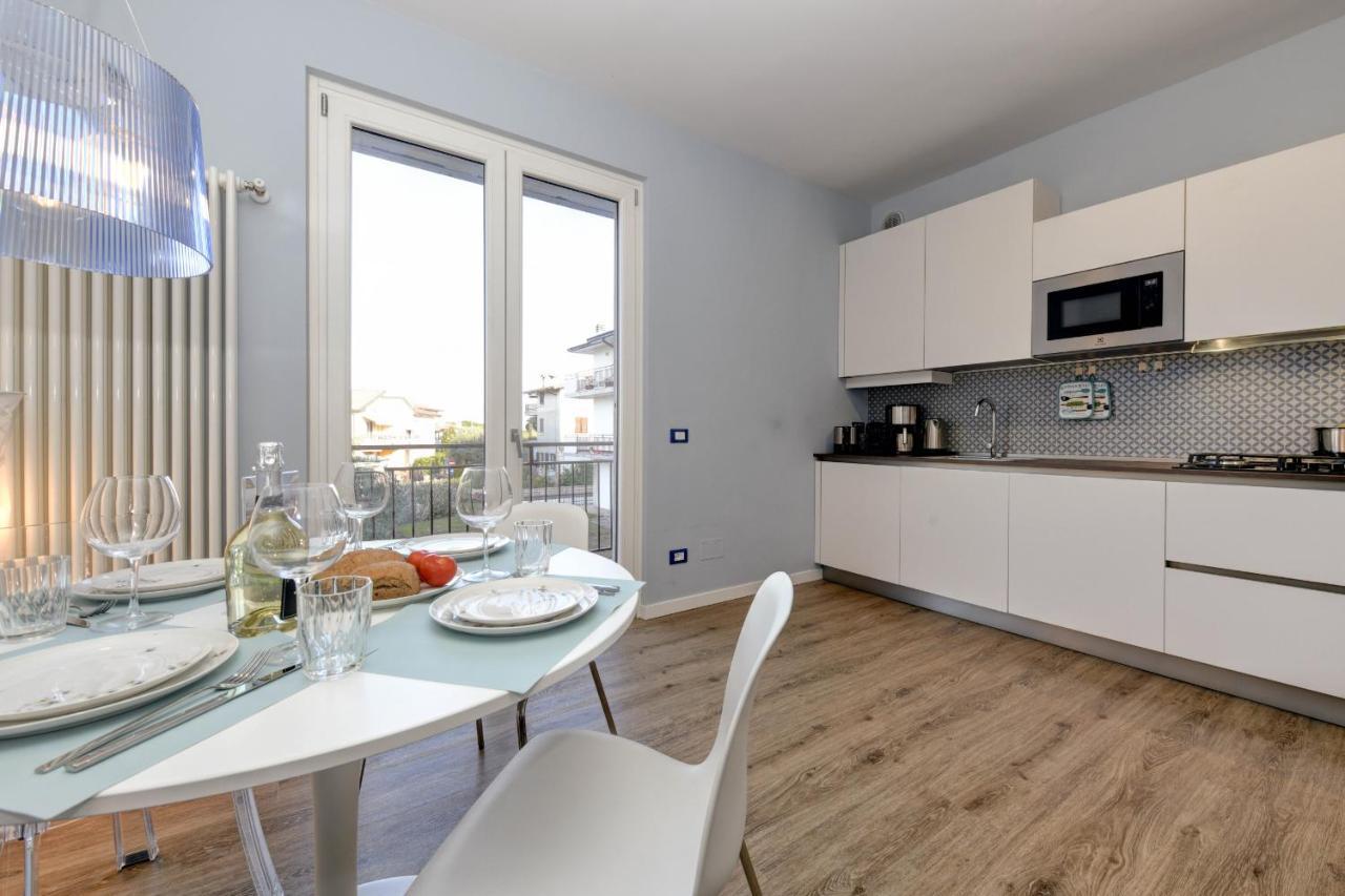 Blue Suite Apartment Sirmione Exterior foto