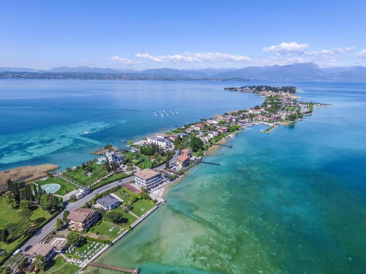 Blue Suite Apartment Sirmione Exterior foto